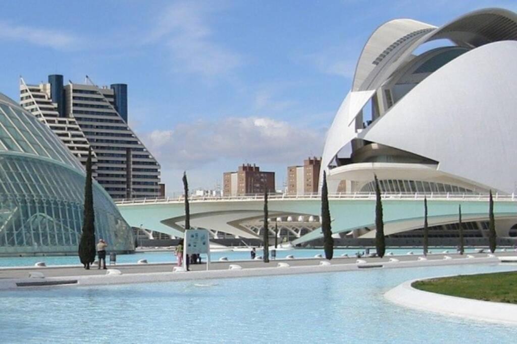Lovely Modern Flat Valencia Center Buitenkant foto